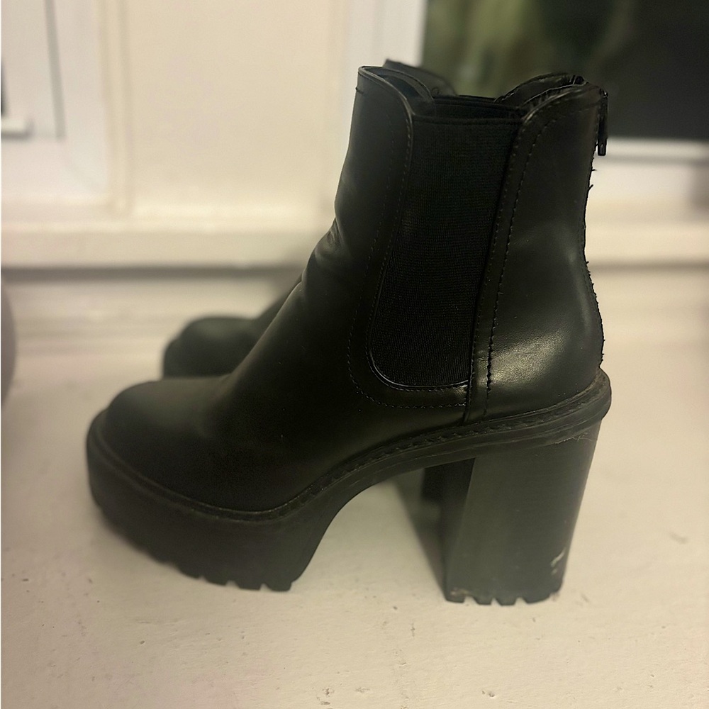 Steve Madden Kamora ankle boots